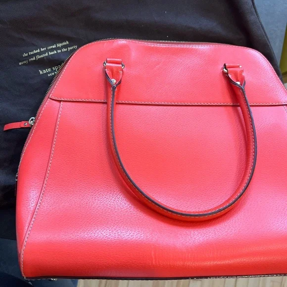 Kate Spade handbag
Leather
Bring orange/pinkish - Picture 2 of 5
